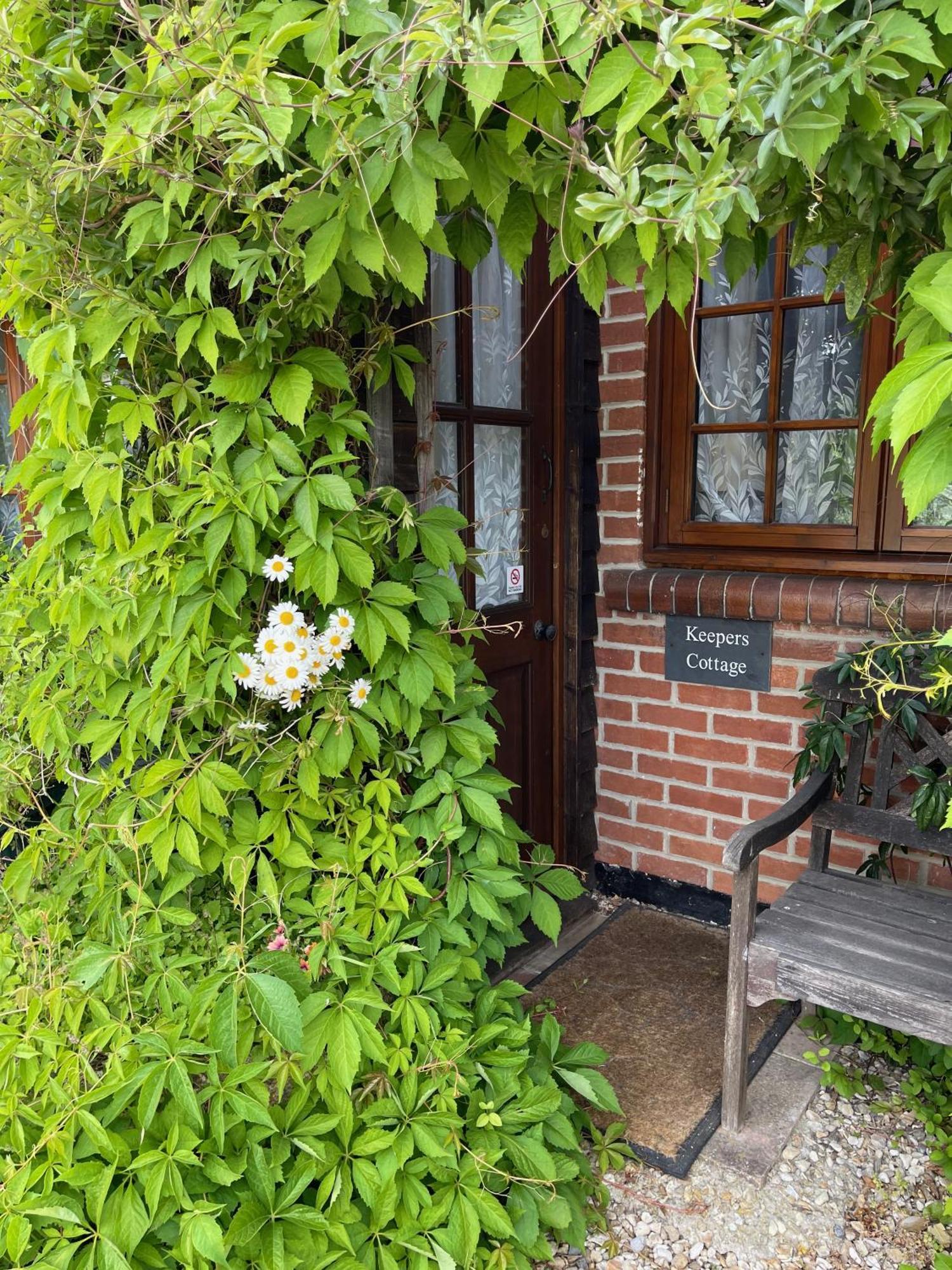Keepers Cottage Wool Esterno foto